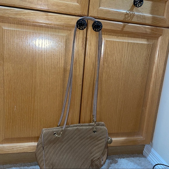 IMPERFECT $10 SALE: Authentic Vintage BALLY Tan Shoulder Bag - Picture 2 of 7